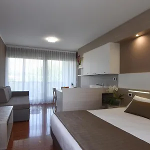 Aparthotel All'adige Verona